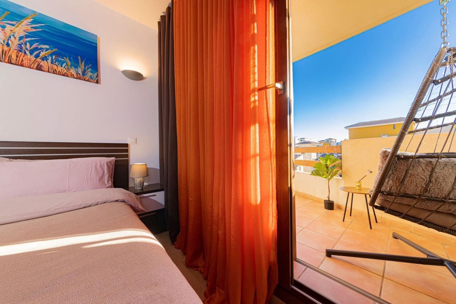 2 bedroom Penthouse for sale in Torrevieja with pool garage - € 276,000 (Ref: 9930134)