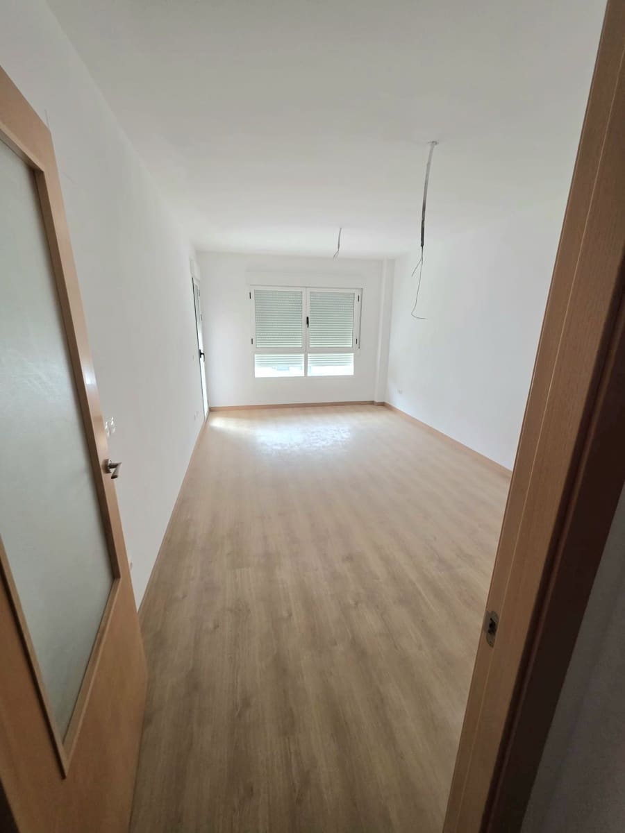 2 bedroom Apartment for sale in Pego with garage - € 144,000 (Ref: 9930138)