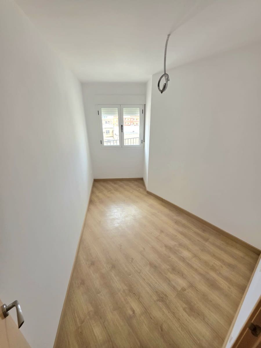 2 bedroom Apartment for sale in Pego with garage - € 144,000 (Ref: 9930138)