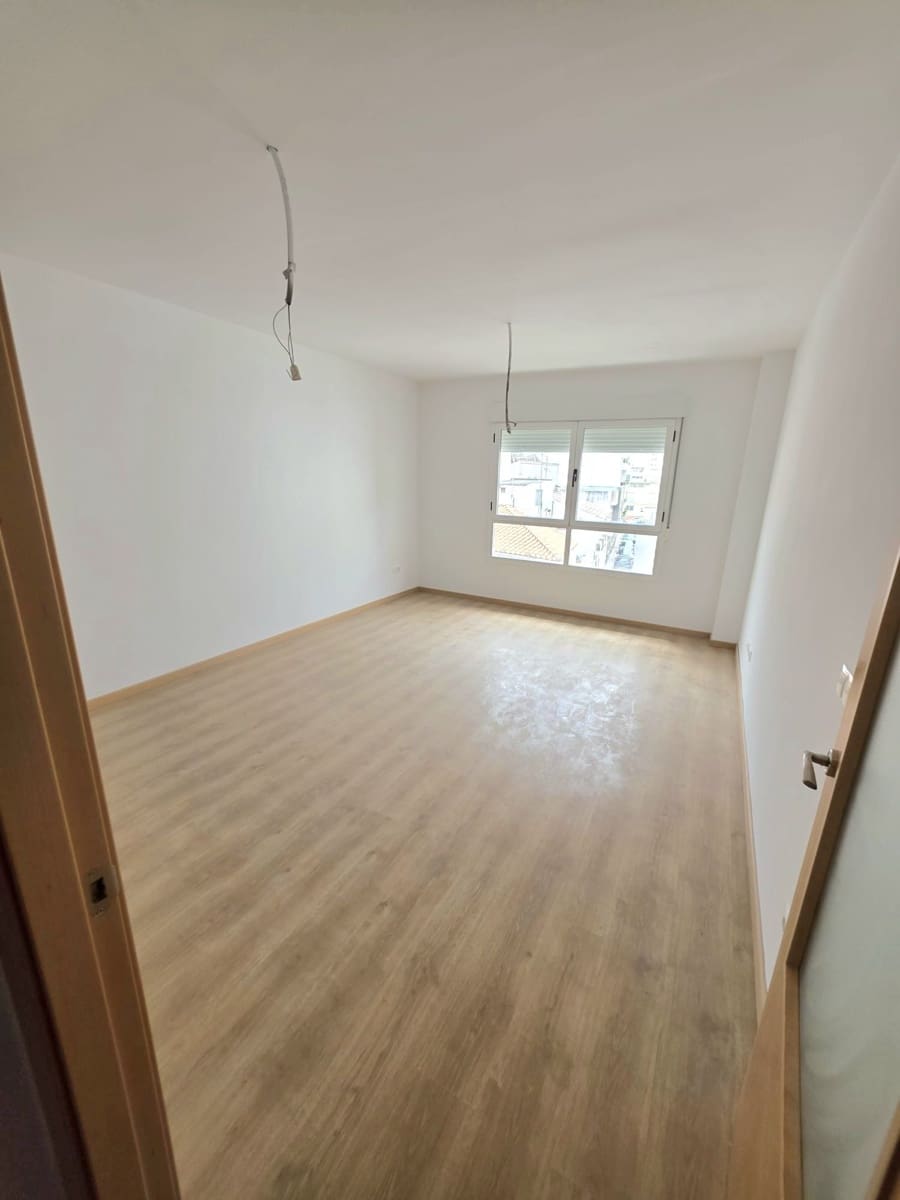 2 bedroom Apartment for sale in Pego with garage - € 154,000 (Ref: 9930141)