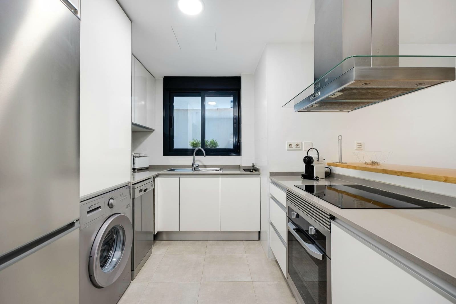 3 sovrum Lägenhet till salu i Torrevieja med garage - 299 000 € (Ref: 9930149)