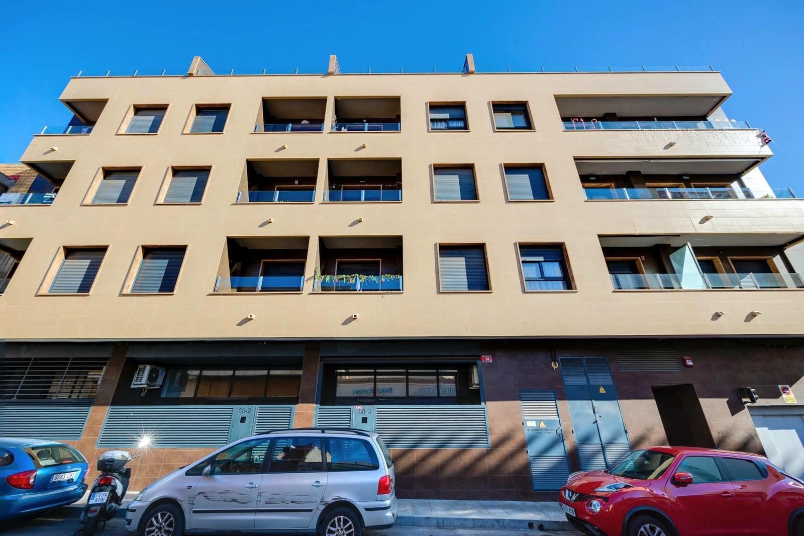 3 sovrum Lägenhet till salu i Torrevieja med garage - 299 000 € (Ref: 9930149)