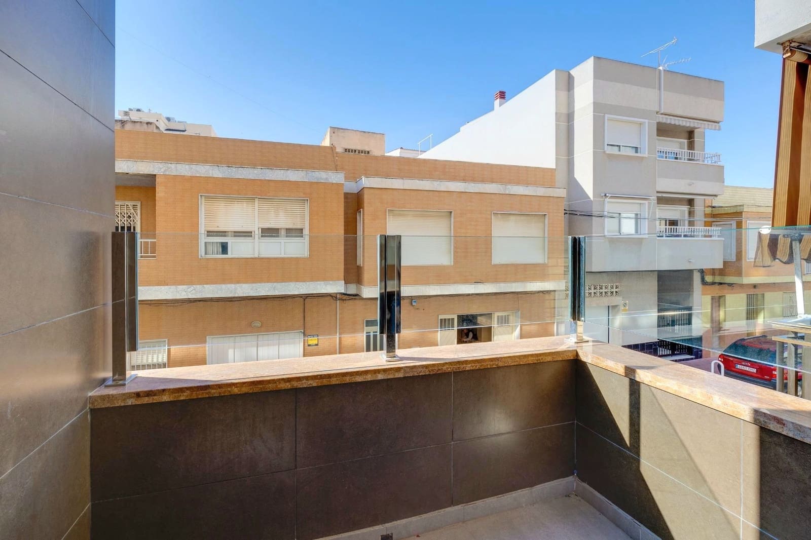 3 sovrum Lägenhet till salu i Torrevieja med garage - 299 000 € (Ref: 9930149)