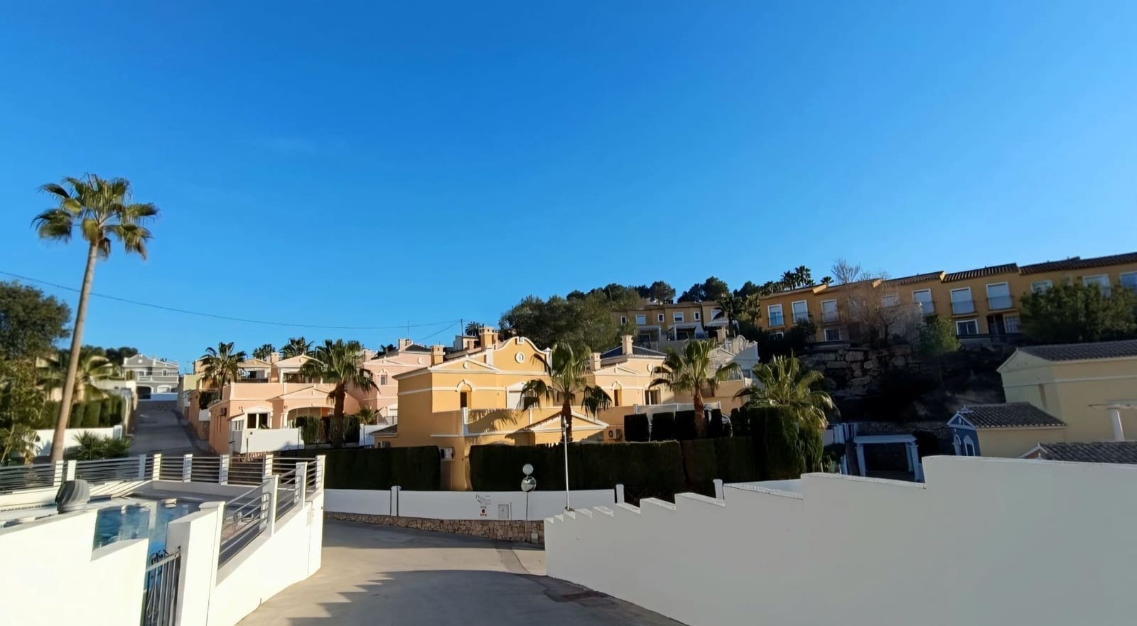 2 camera da letto Bungalow in vendita in Calpe / Calp con piscina garage - 285.000 € (Rif: 9930152)