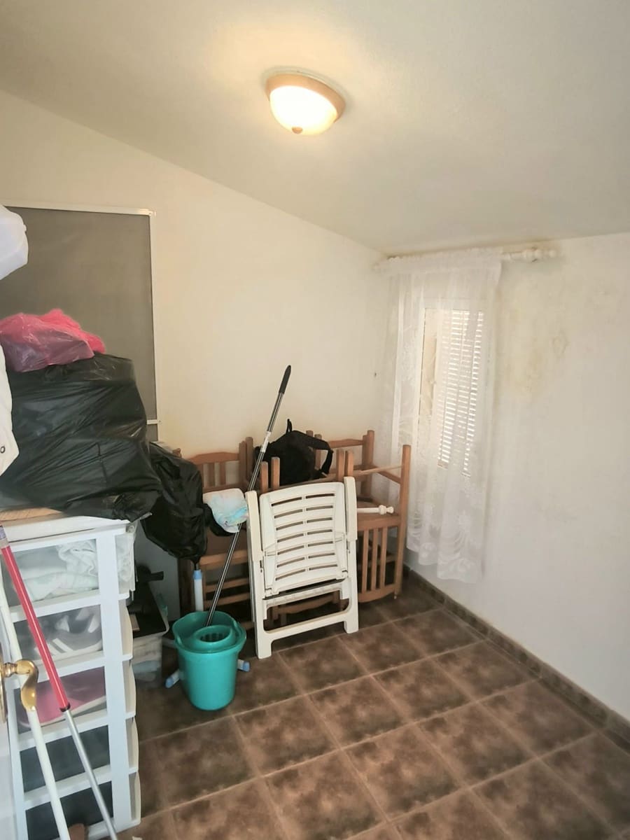 5 quarto Moradia Geminada para venda em Torrevieja com piscina garagem - 320 000 € (Ref: 9937512)