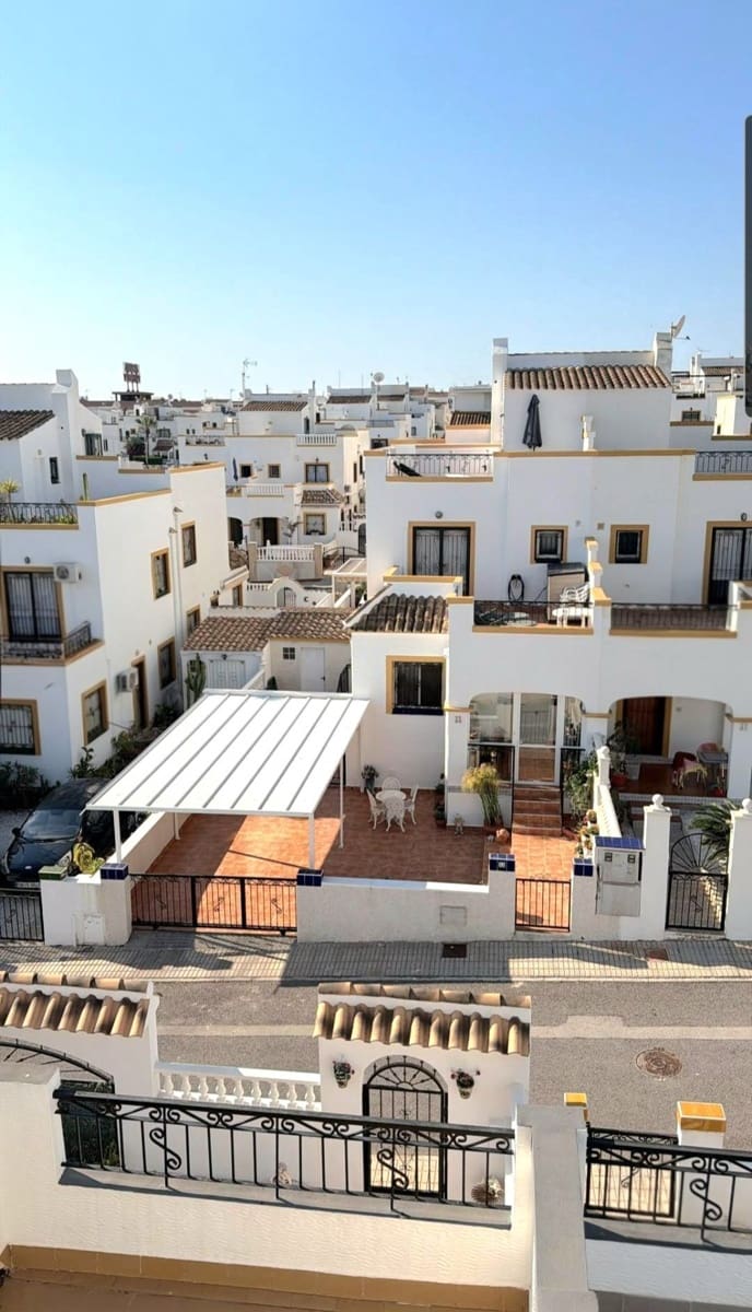3 Zimmer Doppelhaus zu verkaufen in Orihuela Costa mit Pool Garage - 229.000 € (Ref: 9937513)