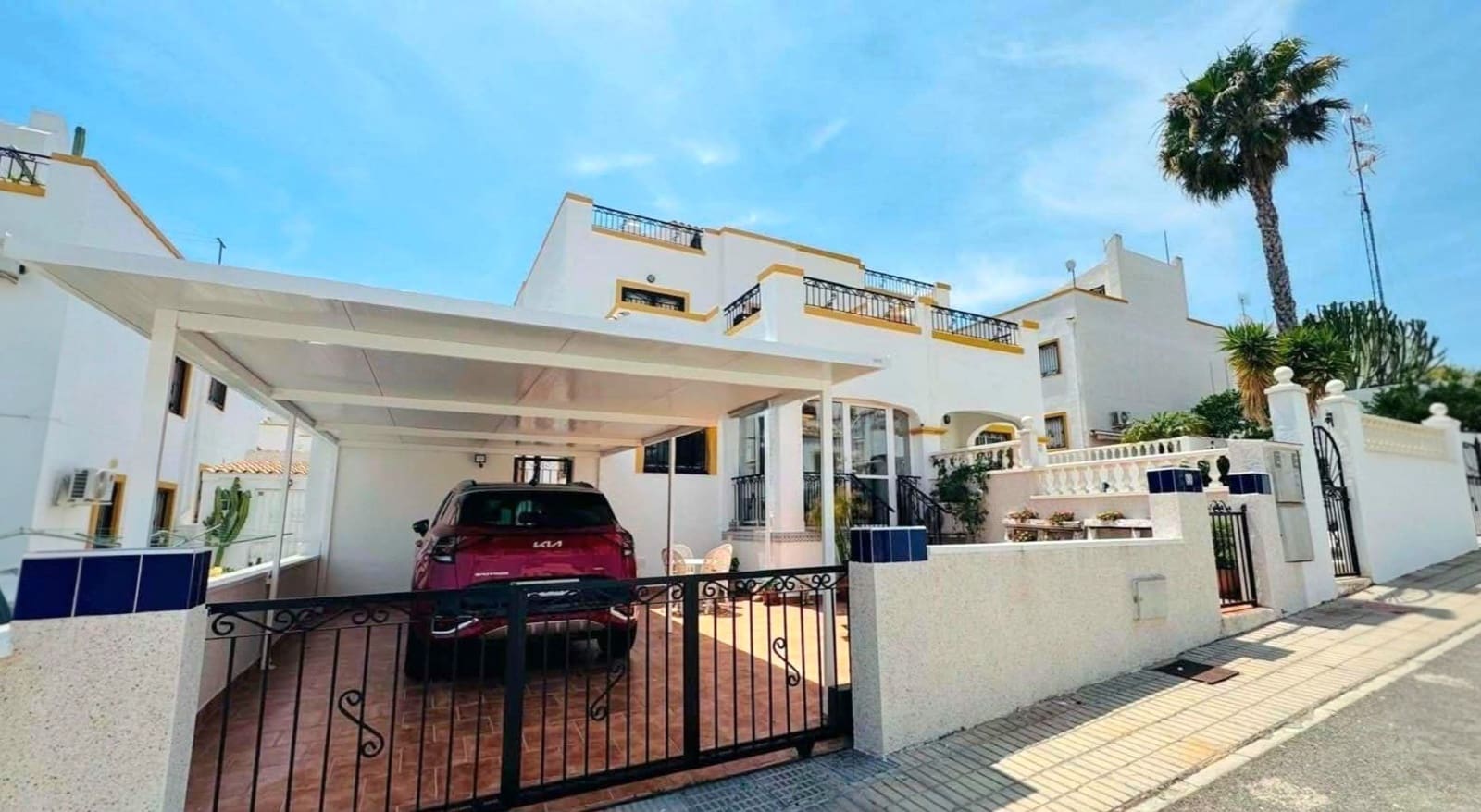 3 Zimmer Doppelhaus zu verkaufen in Orihuela Costa mit Pool Garage - 229.000 € (Ref: 9937513)