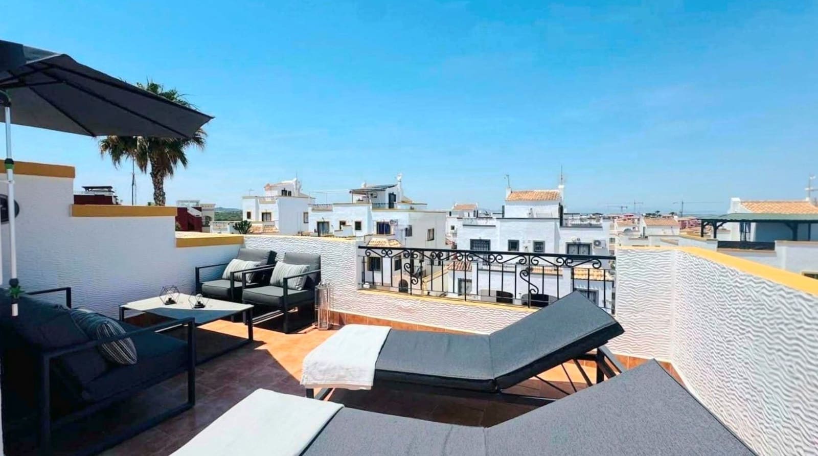 3 Zimmer Doppelhaus zu verkaufen in Orihuela Costa mit Pool Garage - 229.000 € (Ref: 9937513)