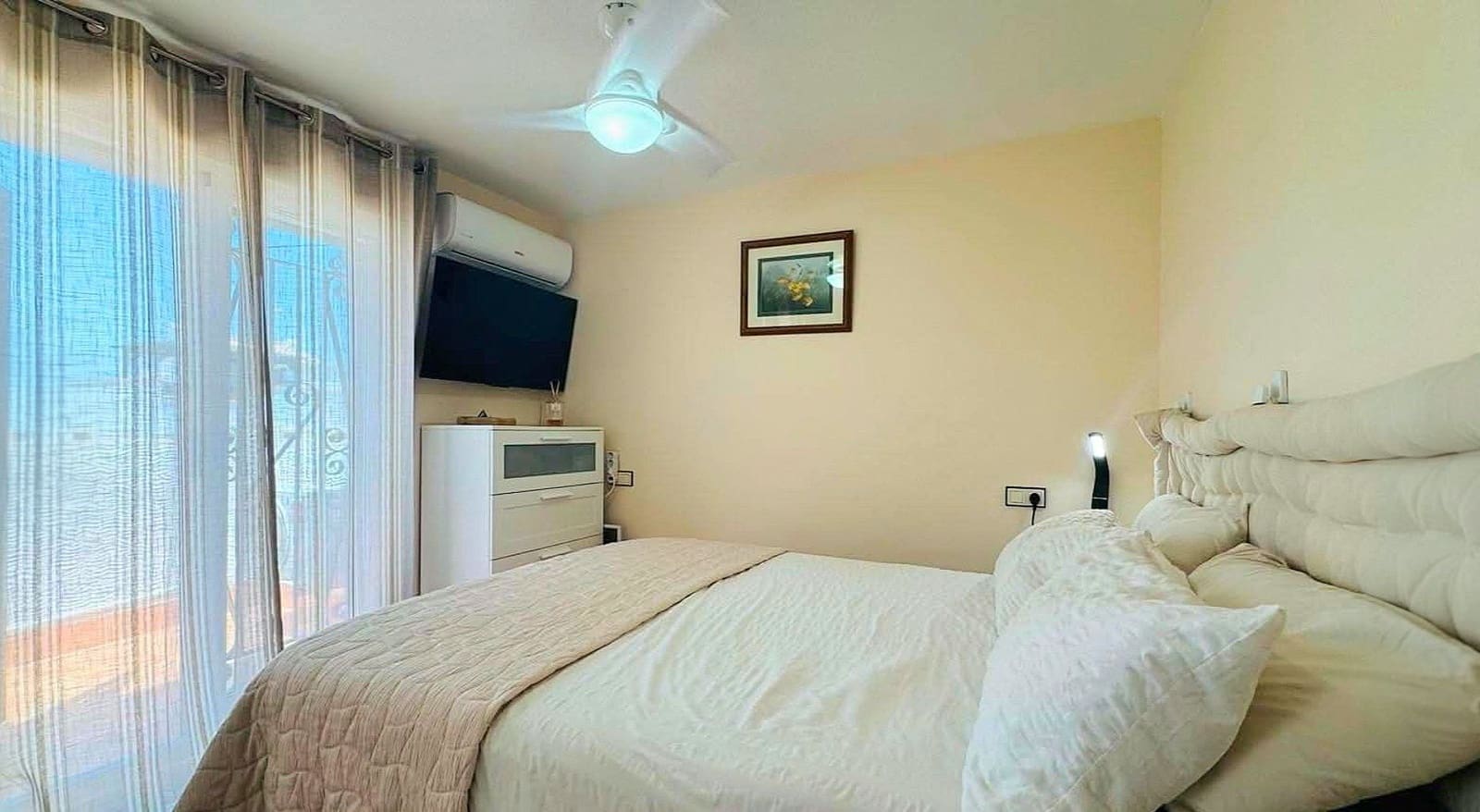 3 Zimmer Doppelhaus zu verkaufen in Orihuela Costa mit Pool Garage - 229.000 € (Ref: 9937513)