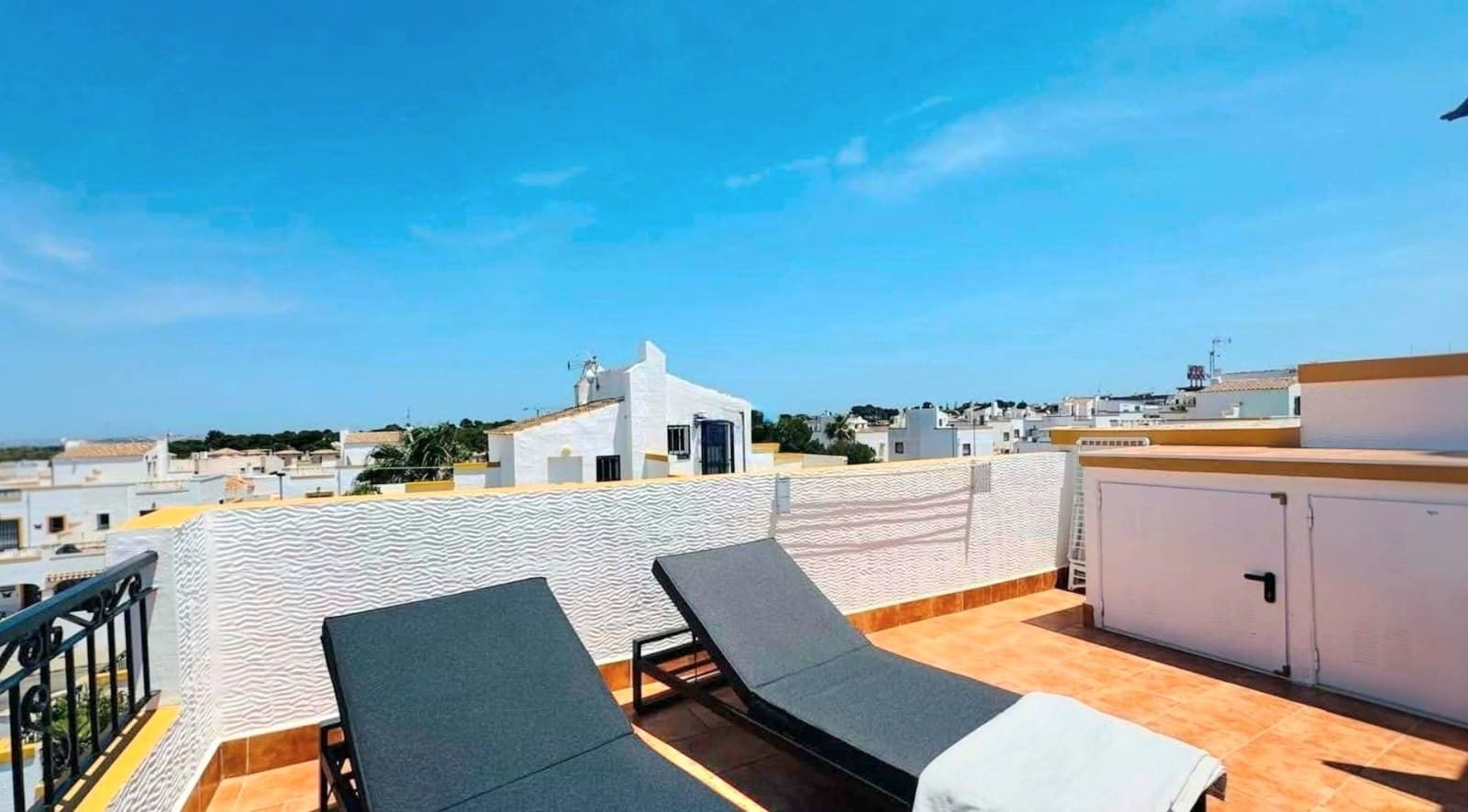 3 Zimmer Doppelhaus zu verkaufen in Orihuela Costa mit Pool Garage - 229.000 € (Ref: 9937513)