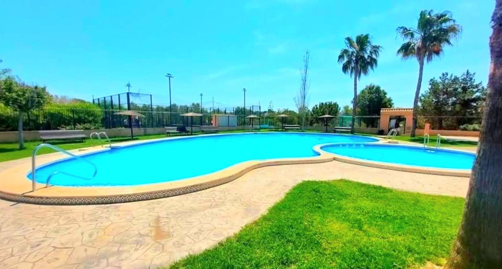 3 Zimmer Doppelhaus zu verkaufen in Orihuela Costa mit Pool Garage - 229.000 € (Ref: 9937513)