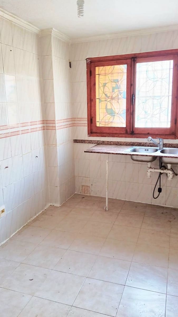 2 soverom Leilighet til salgs i Torrevieja - € 110 000 (Ref: 9945123)
