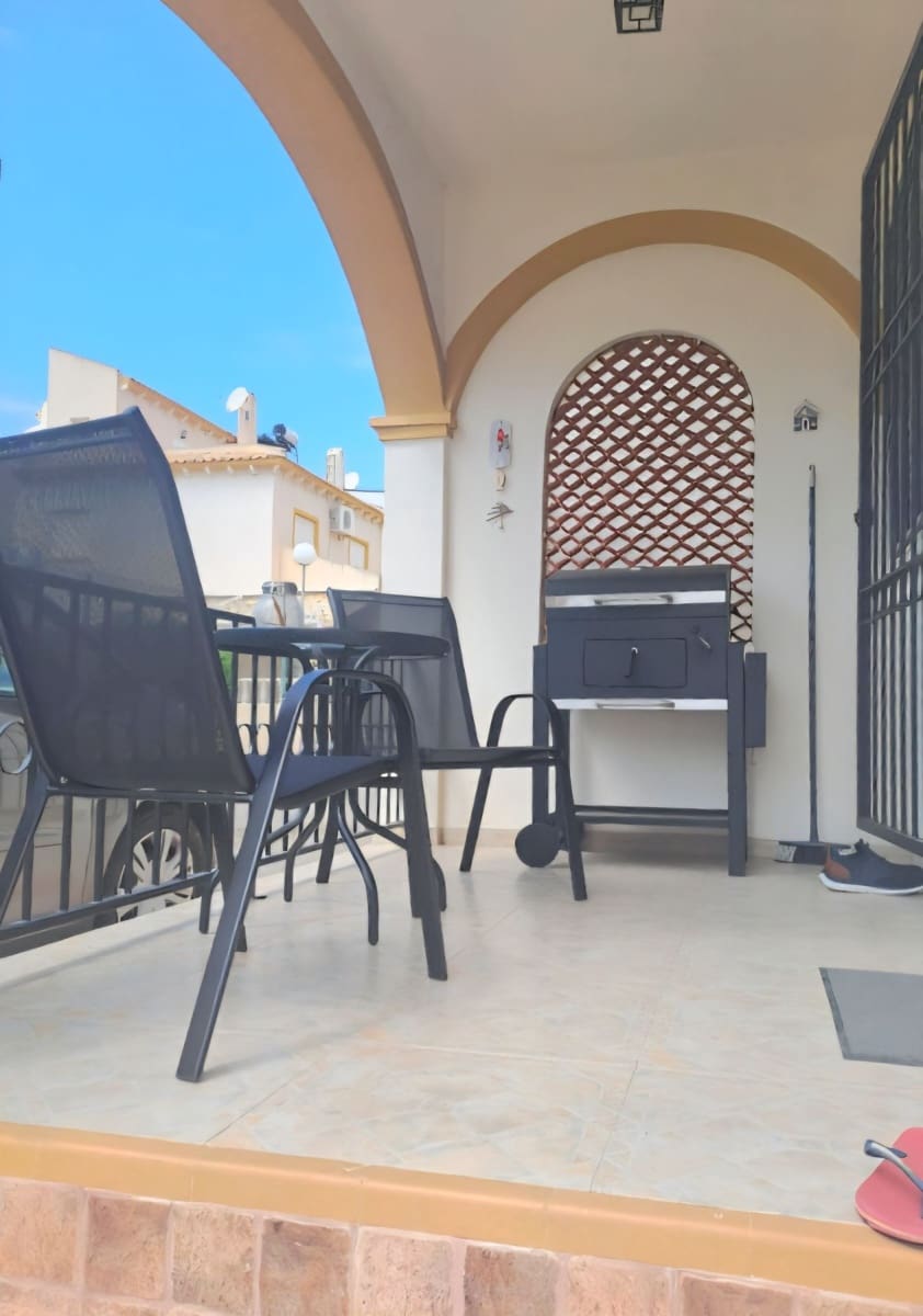 3 quarto Moradia Geminada para venda em Orihuela Costa com piscina garagem - 242 900 € (Ref: 9953749)