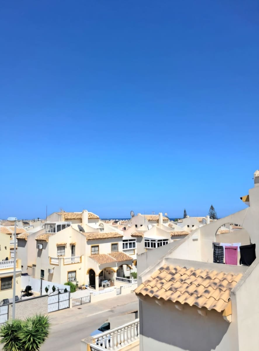 3 quarto Moradia Geminada para venda em Orihuela Costa com piscina garagem - 242 900 € (Ref: 9953749)