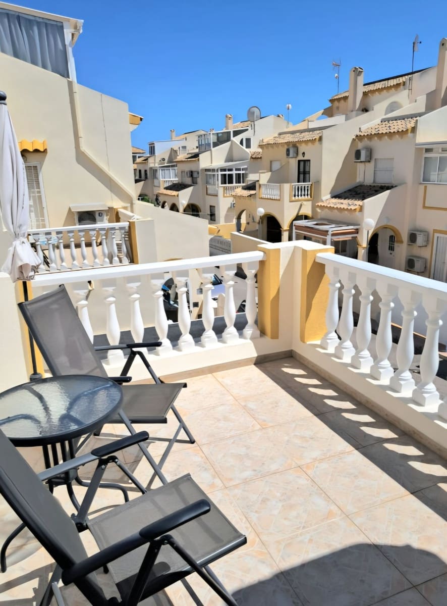 3 quarto Moradia Geminada para venda em Orihuela Costa com piscina garagem - 242 900 € (Ref: 9953749)