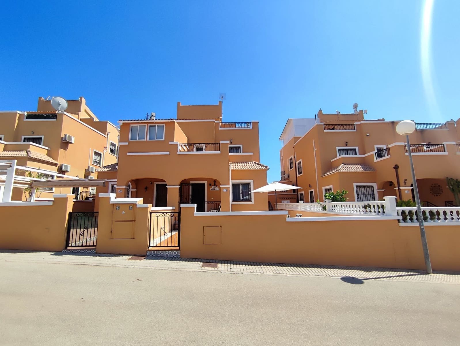 3 bedroom Semi-detached Villa for sale in Orihuela Costa with pool garage - € 215,000 (Ref: 9959213)