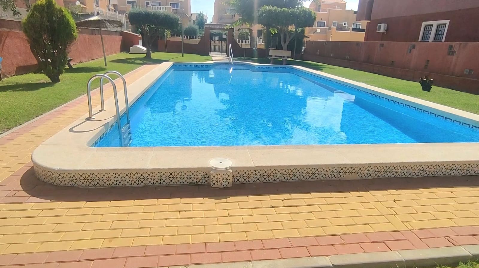 3 bedroom Semi-detached Villa for sale in Orihuela Costa with pool garage - € 215,000 (Ref: 9959213)
