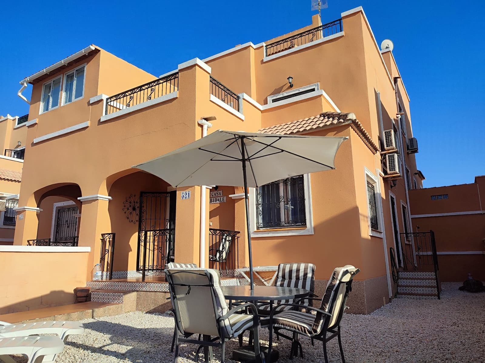 3 bedroom Semi-detached Villa for sale in Orihuela Costa with pool garage - € 215,000 (Ref: 9959213)
