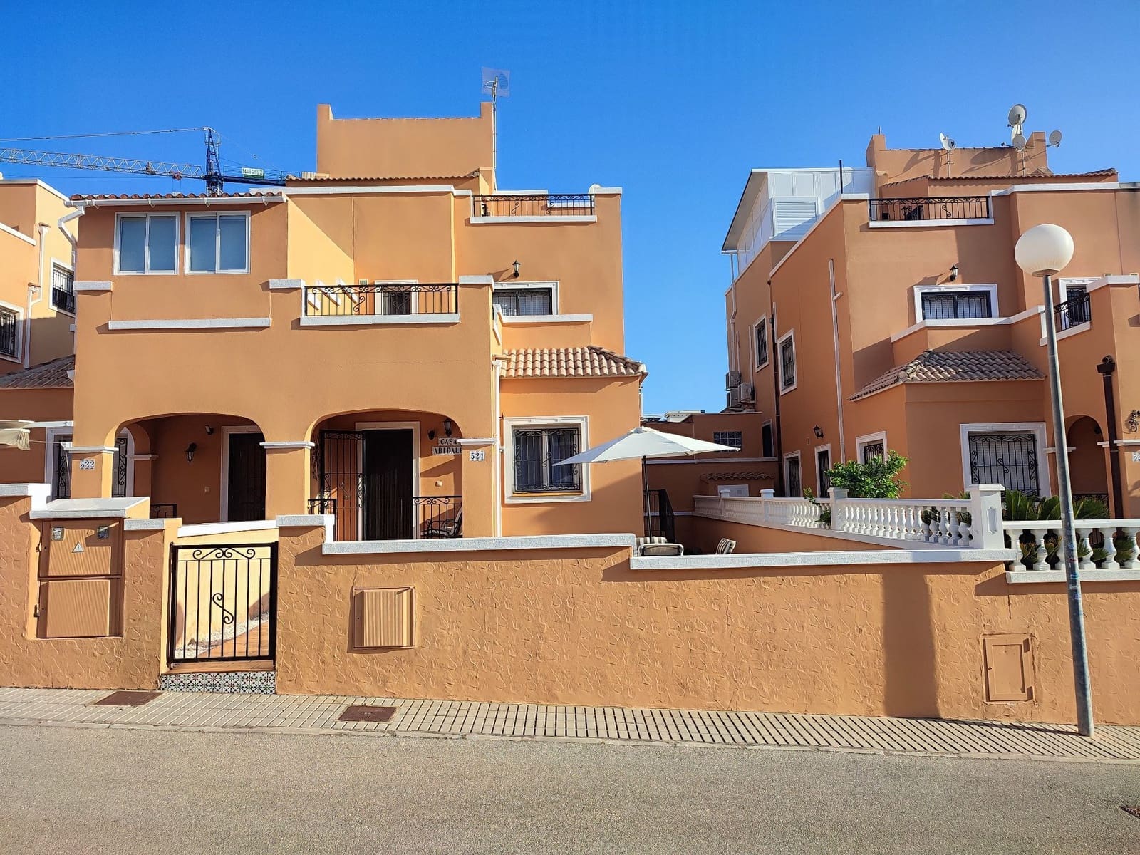 3 bedroom Semi-detached Villa for sale in Orihuela Costa with pool garage - € 215,000 (Ref: 9959213)
