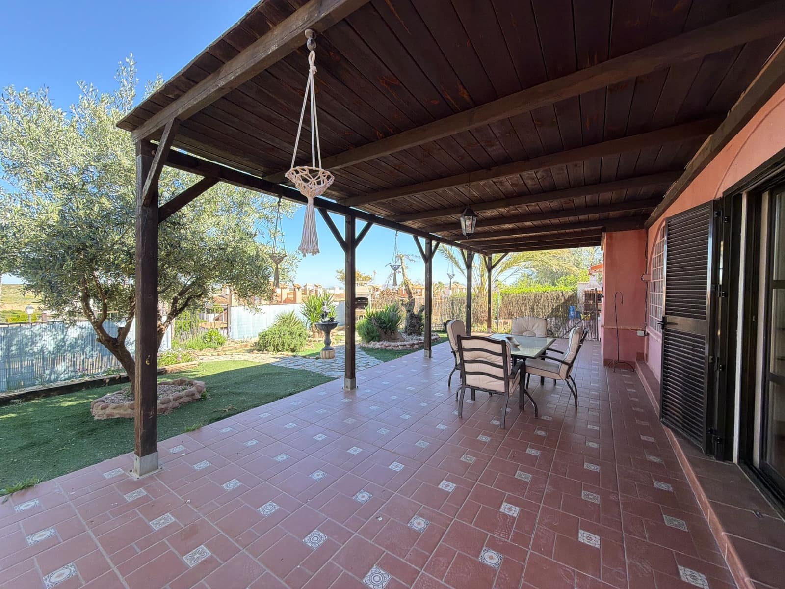 2 bedroom Villa for sale in Hacienda del Alamo with pool garage - € 199,900 (Ref: 9777007)