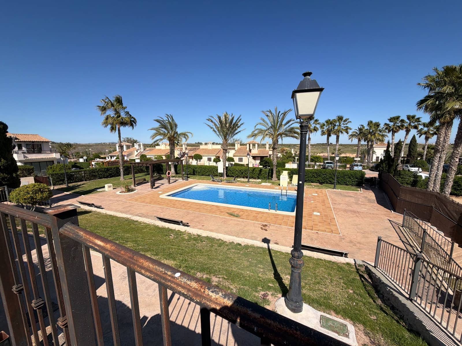 2 bedroom Villa for sale in Hacienda del Alamo with pool garage - € 199,900 (Ref: 9777007)