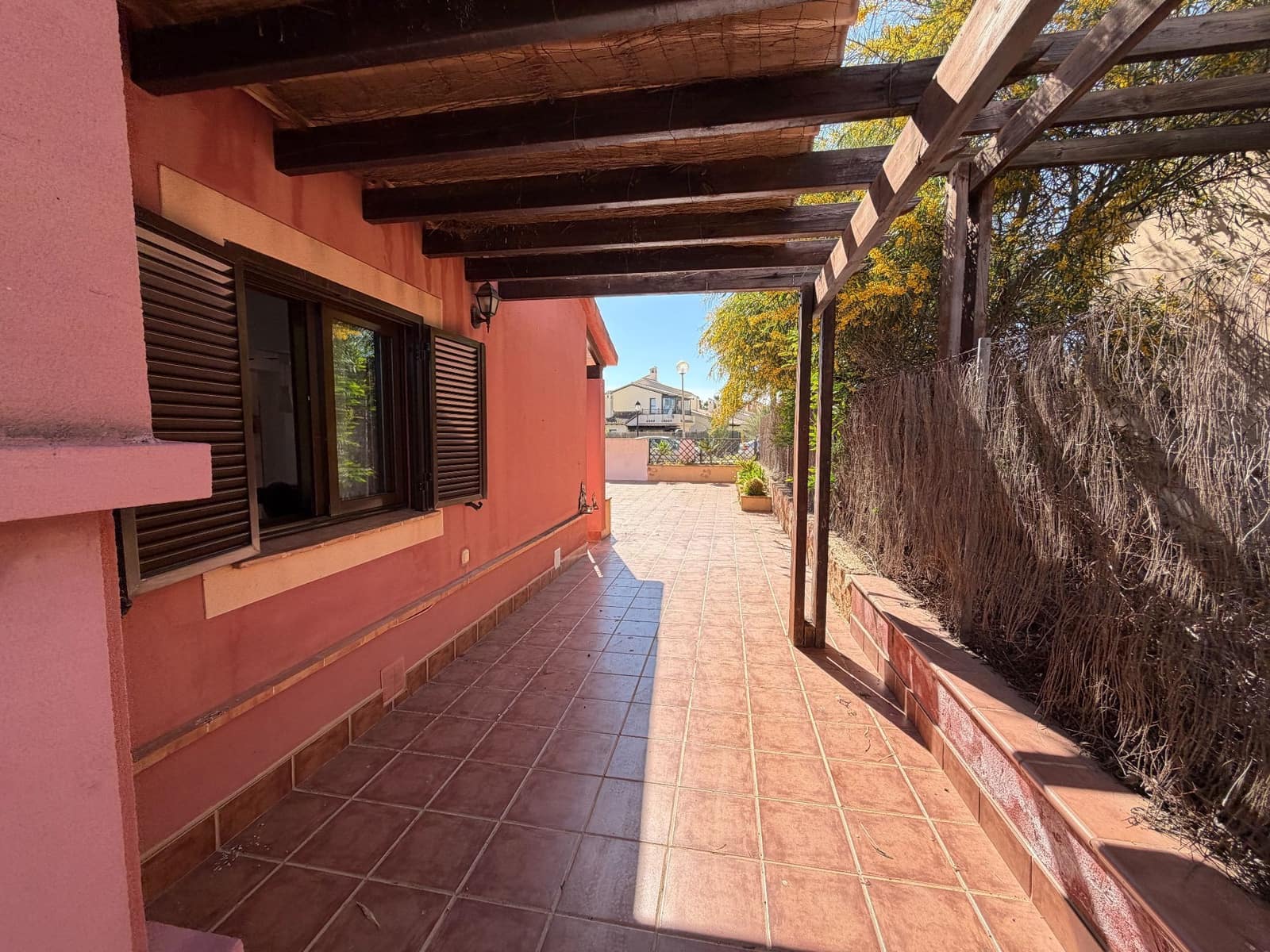 2 bedroom Villa for sale in Hacienda del Alamo with pool garage - € 199,900 (Ref: 9777007)