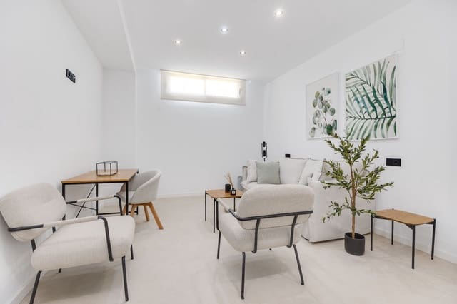 4 soverom Villa til salgs i Los Alcázares med svømmebasseng garasje - € 695 000 (Ref: 9777013)