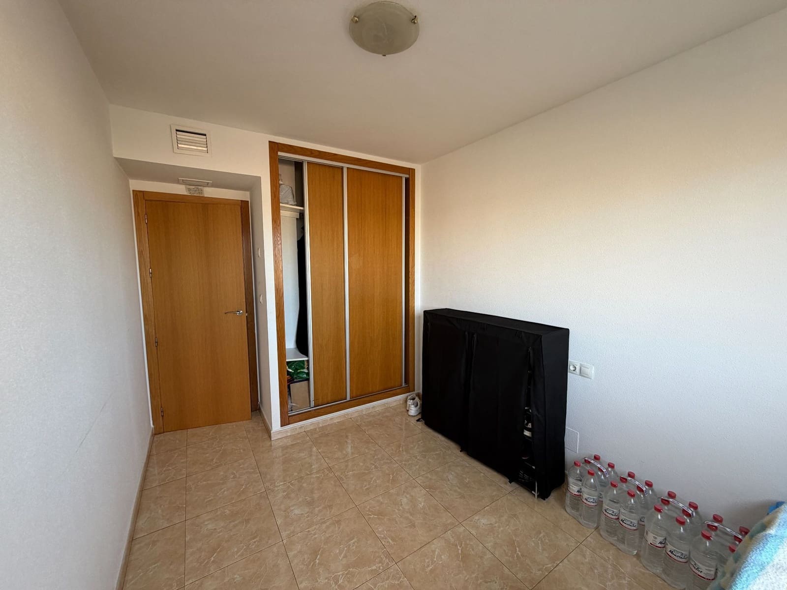 3 bedroom Flat for sale in Murcia city with garage - € 100,000 (Ref: 9777018)