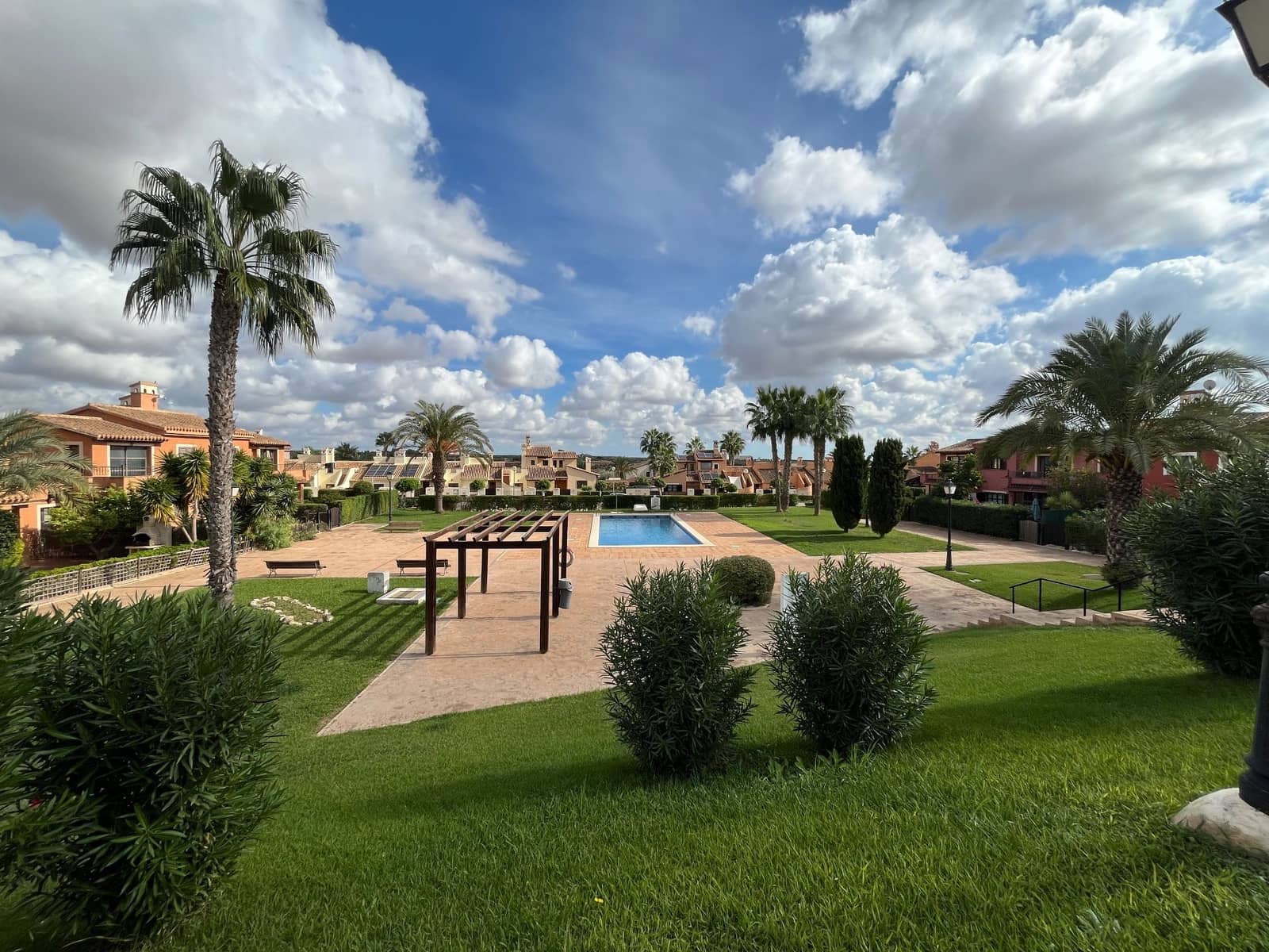 2 sypialnia Dom blizniak na sprzedaż w Hacienda del Alamo z basenem - 169 900 € (Ref: 9777034)