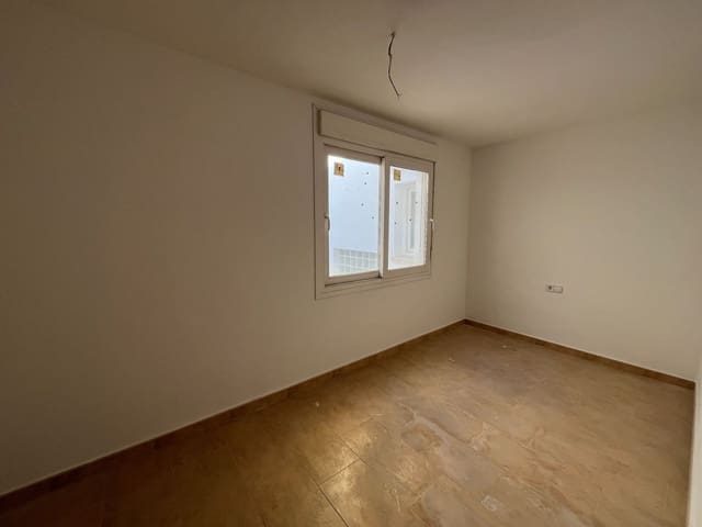 3 slaapkamer Flat te koop in Fuente Alamo de Murcia met garage - € 119.000 (Ref: 9777036)