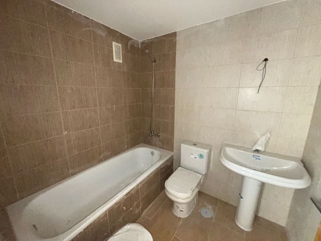 3 slaapkamer Flat te koop in Fuente Alamo de Murcia met garage - € 119.000 (Ref: 9777036)