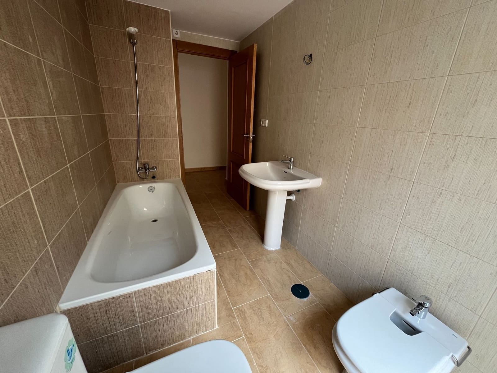 Piso de 3 habitaciones en Fuente Alamo de Murcia en venta con garaje - 99.000 € (Ref: 9777056)