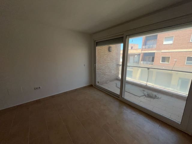 3 bedroom Flat for sale in Fuente Alamo de Murcia with garage - € 99,000 (Ref: 9777056)