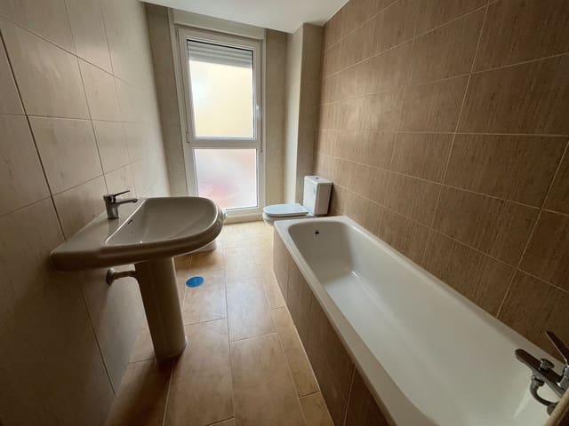 3 bedroom Flat for sale in Fuente Alamo de Murcia with garage - € 99,000 (Ref: 9777056)