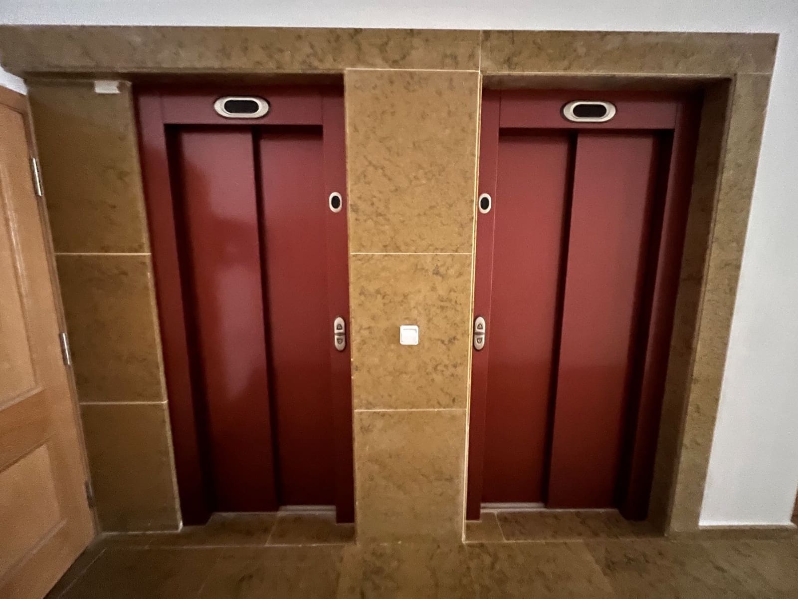 Piso de 3 habitaciones en Fuente Alamo de Murcia en venta con garaje - 99.000 € (Ref: 9777056)