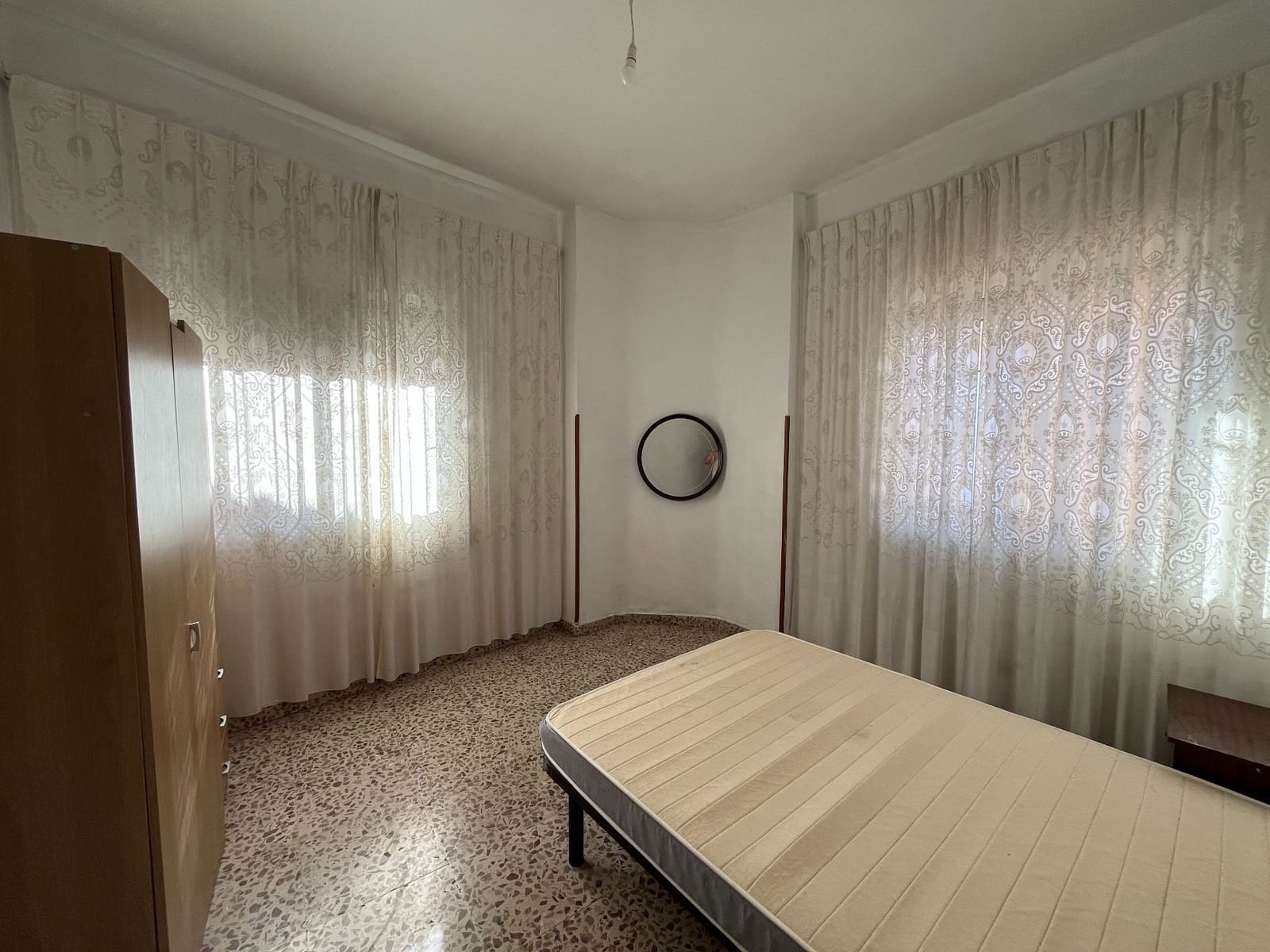 4 bedroom Villa for sale in Fuente Alamo de Murcia with garage - € 133,500 (Ref: 9777057)