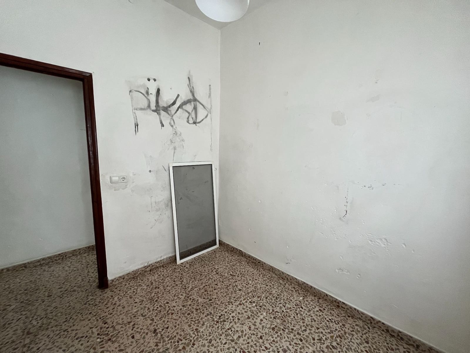 4 bedroom Villa for sale in Fuente Alamo de Murcia with garage - € 133,500 (Ref: 9777057)