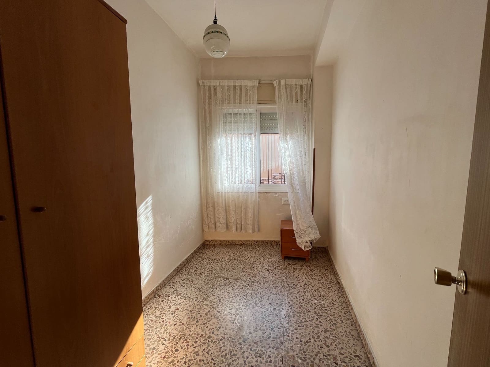 4 bedroom Villa for sale in Fuente Alamo de Murcia with garage - € 133,500 (Ref: 9777057)