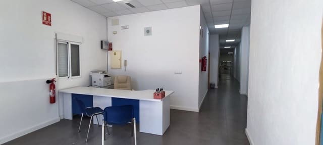 Kaupallinen vuokrattavana paikassa Fuente Alamo de Murcia - 1 250 € (Ref: 9777060)