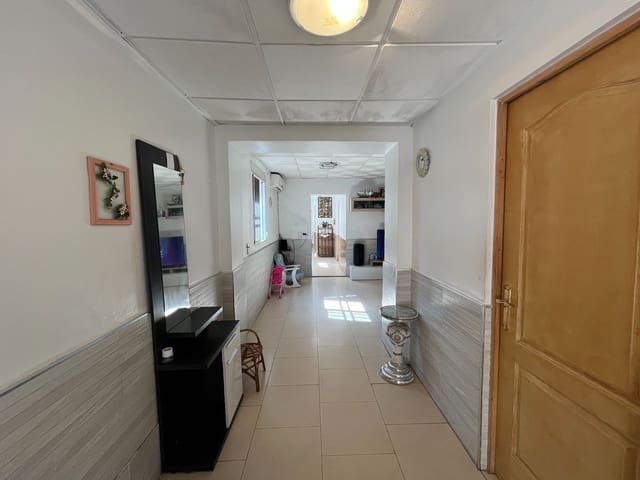 4 soveværelse Semi-Rækkehus til salg i Fuente Alamo de Murcia med garage - € 150.000 (Ref: 9777061)