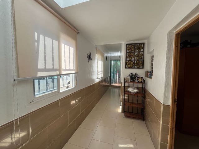 4 soveværelse Semi-Rækkehus til salg i Fuente Alamo de Murcia med garage - € 150.000 (Ref: 9777061)