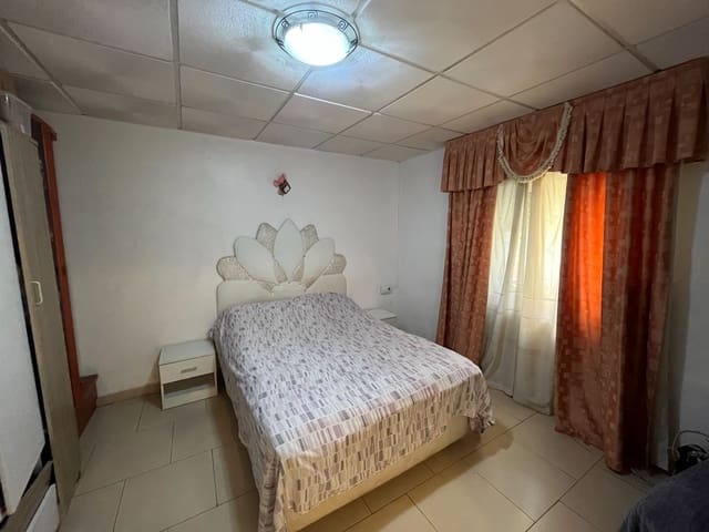 4 soveværelse Semi-Rækkehus til salg i Fuente Alamo de Murcia med garage - € 150.000 (Ref: 9777061)