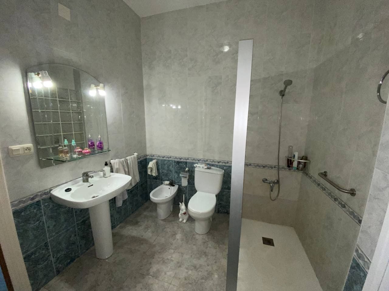 7 soveværelse Byhus til salg i Huecija - € 92.000 (Ref: 9777064)