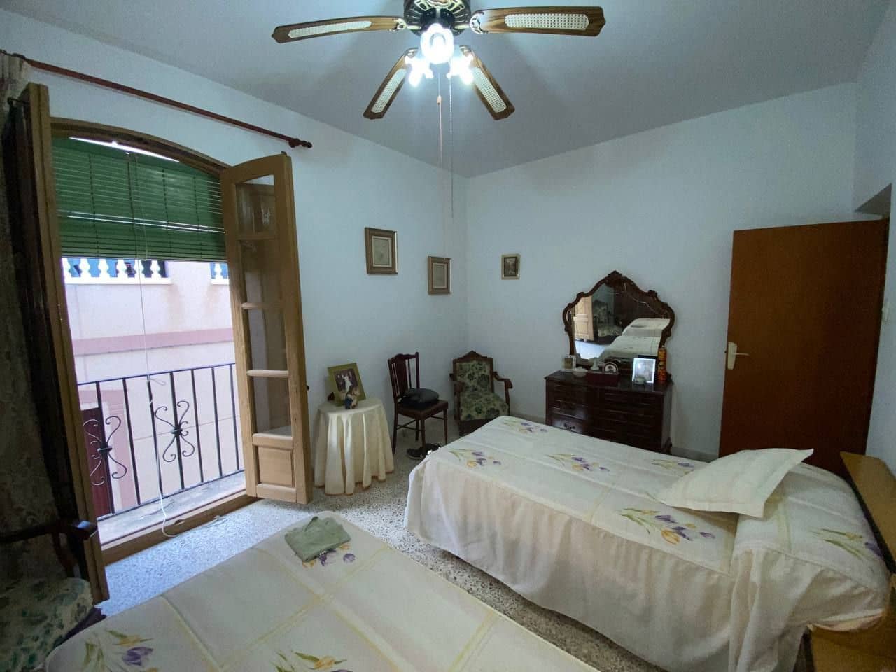 7 soveværelse Byhus til salg i Huecija - € 92.000 (Ref: 9777064)