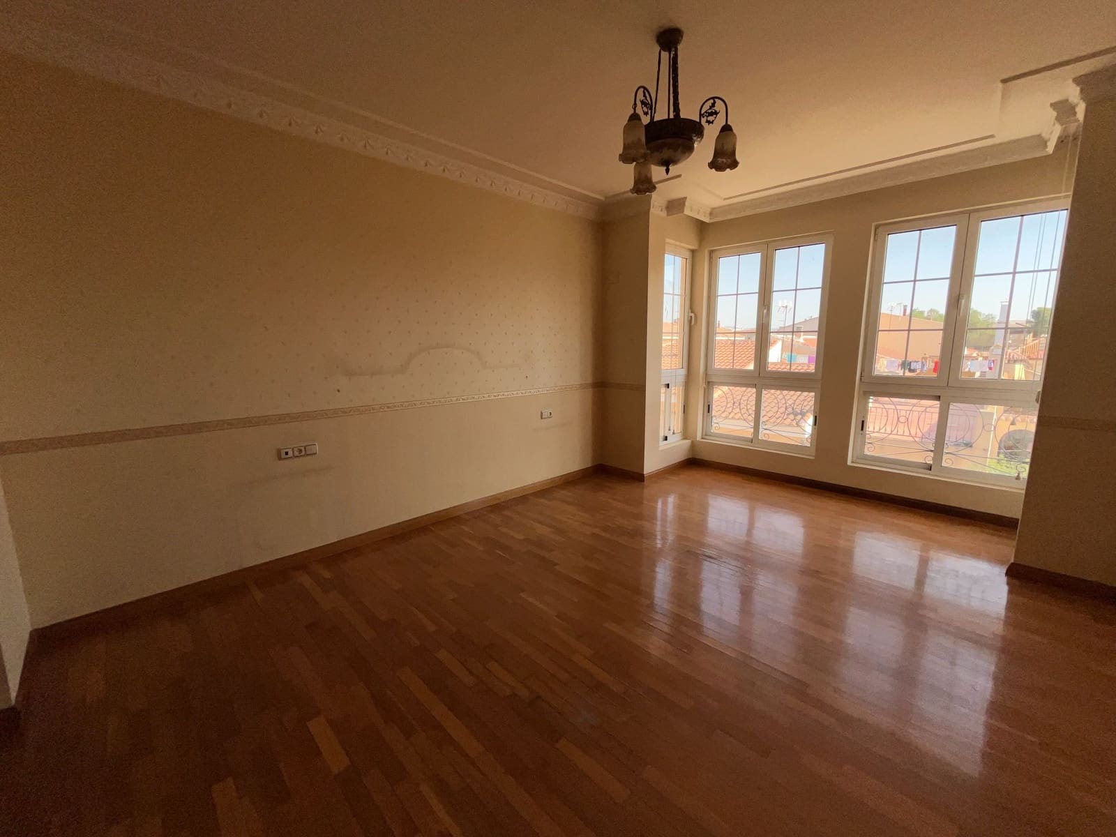 5 bedroom Flat for sale in Fuente Alamo de Murcia - € 285,000 (Ref: 9777067)