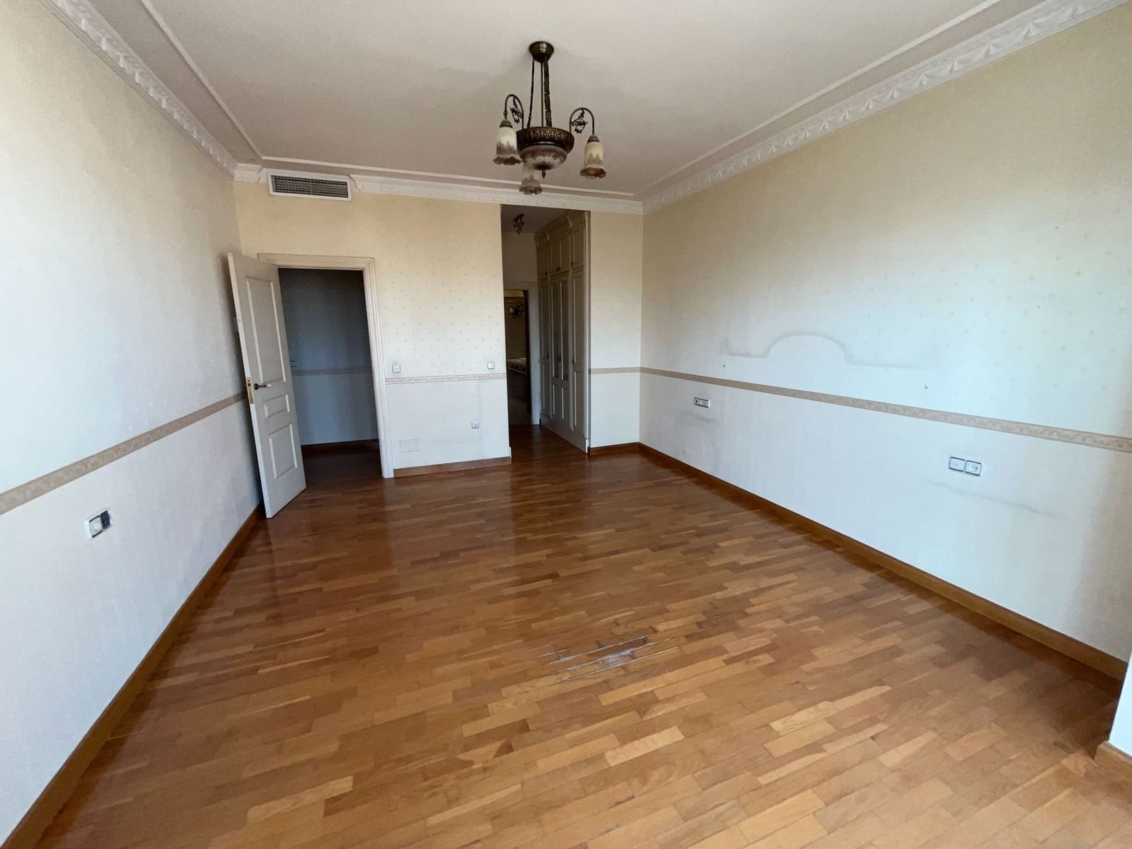 5 bedroom Flat for sale in Fuente Alamo de Murcia - € 285,000 (Ref: 9777067)