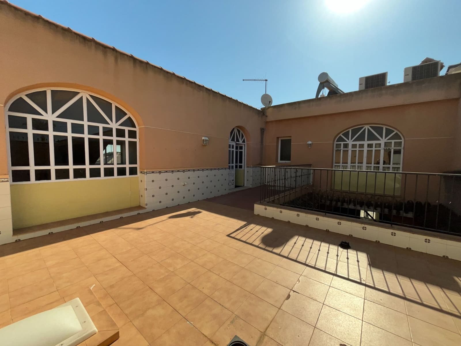 5 bedroom Flat for sale in Fuente Alamo de Murcia - € 285,000 (Ref: 9777067)