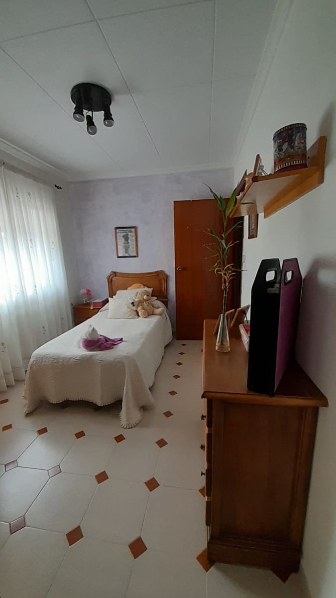 6 bedroom Villa for sale in Los Canovas with pool - € 168,000 (Ref: 9777069)