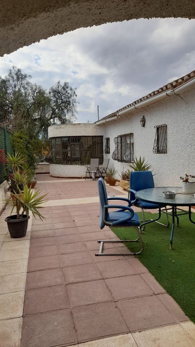 6 bedroom Villa for sale in Los Canovas with pool - € 168,000 (Ref: 9777069)
