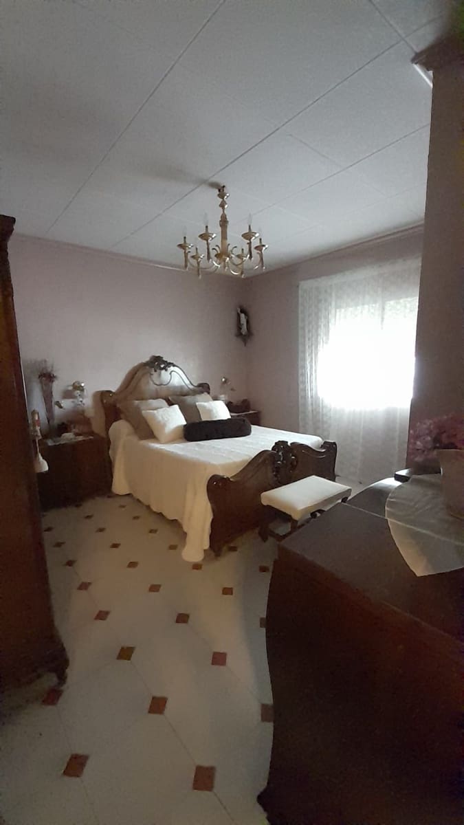 6 bedroom Villa for sale in Los Canovas with pool - € 168,000 (Ref: 9777069)